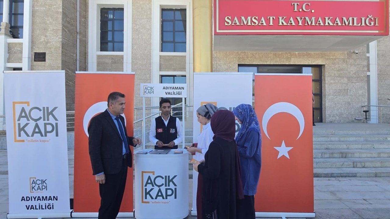 Açık Kapı Şube Müdürlüğü Samsat’ta stant açtı
