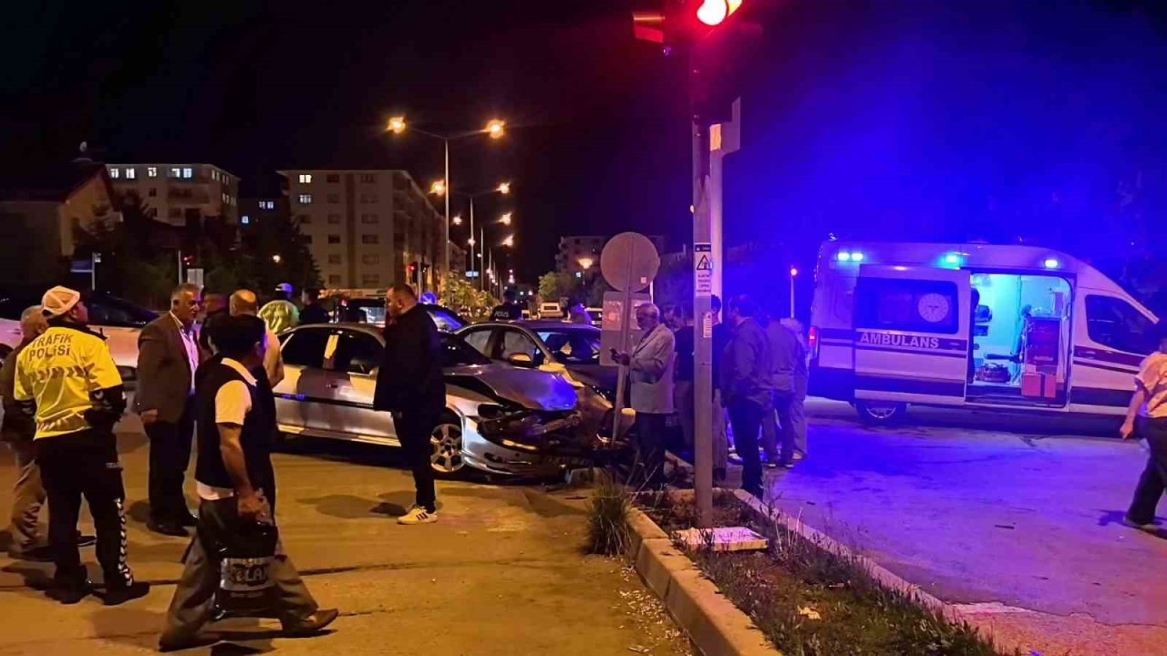 Erzurum’da trafik kazası: 2 kişi yaralandı
