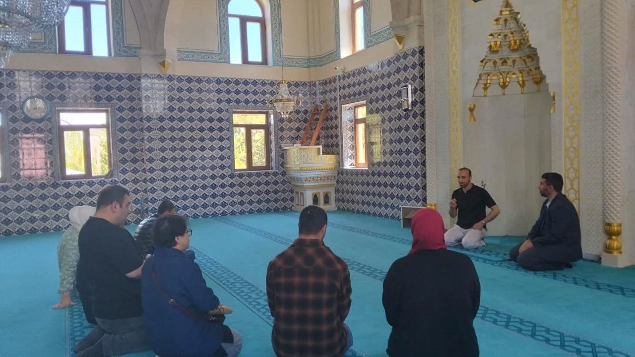 Bayburt’ta ‘Engelsiz Cami, Engelsiz İbadet’ buluşmaları sürüyor