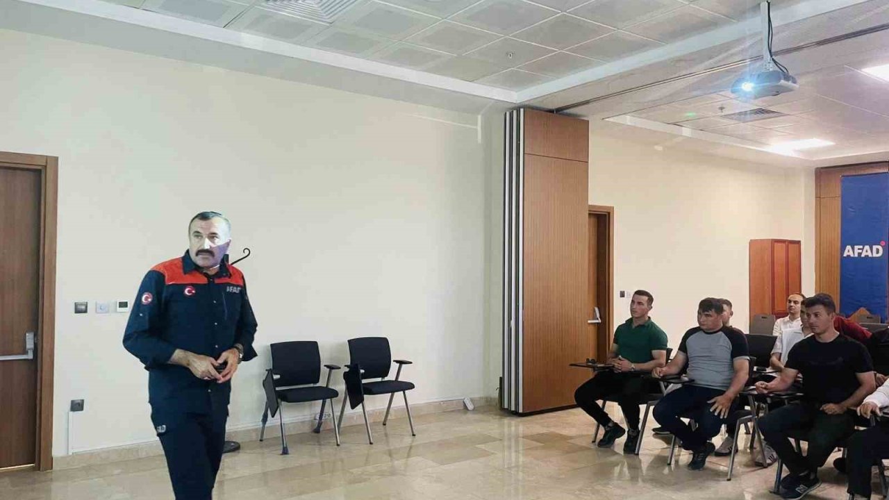 Elazığ’da arama-kurtarma ve trafik kazalarına müdahale eğitimi