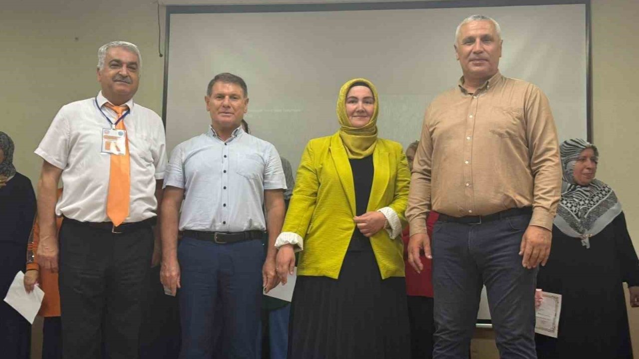 Burhaniye’de Okuma Yazma Töreni düzenlendi