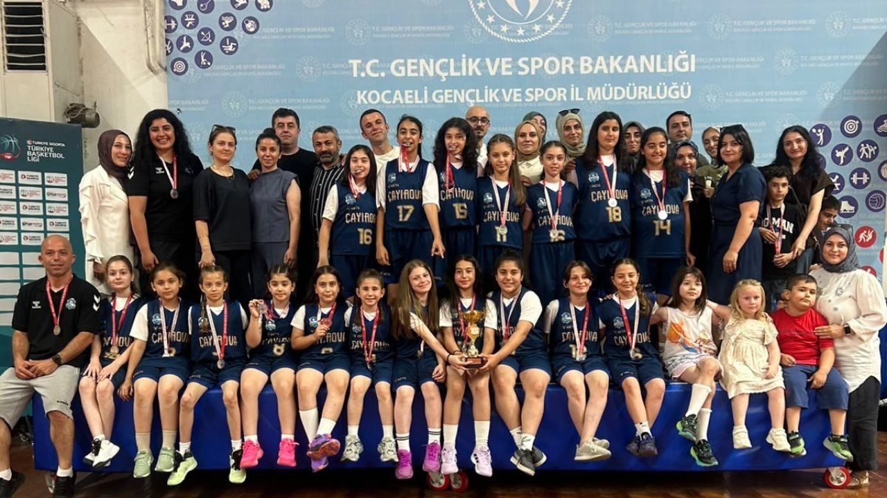Çayırova’nın genç sporcularından atletizm ve basketbolda baş