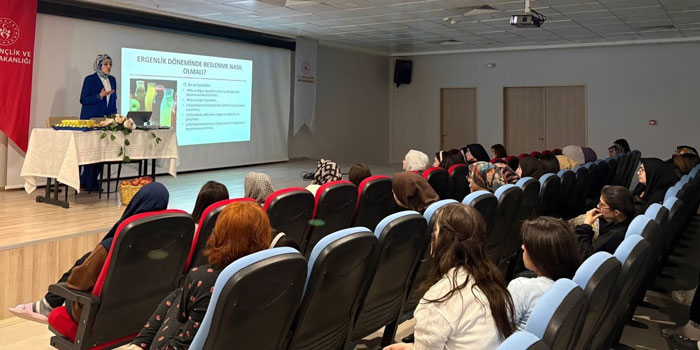 Kağızman’da Öğrencilere "Dengeli Beslenme" Konfera