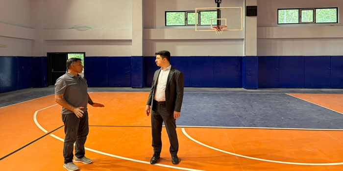 Digor'da Yapımı Süren Spor Kompleksinde İnceleme