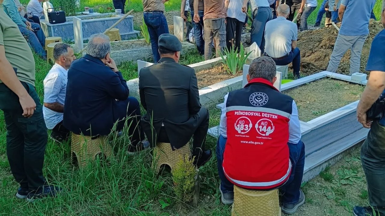 Kıbrıs gazisi son yolculuğuna uğurlandı
