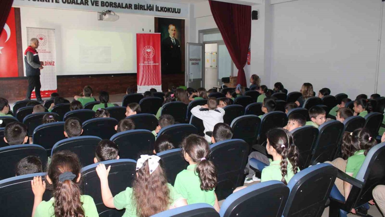 Düzce’de öğrencilere süt ve gıda güvenliği eğitimi