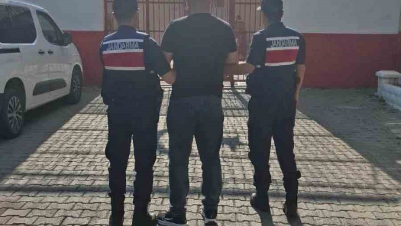 Uyuşturucu ve hırsızlık suçlarından aranan 2 hükümlü yakalan