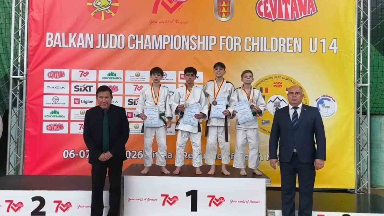 Manisalı sporcular Balkan Şampiyonası’ndan 4 madalya ile döndü