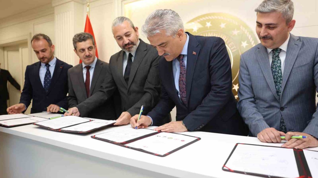 Spor okulları projesi için iş birliği