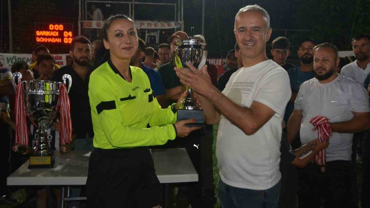Alaplı’da Şehitler anısına futbol turnuvası düzenlendi
