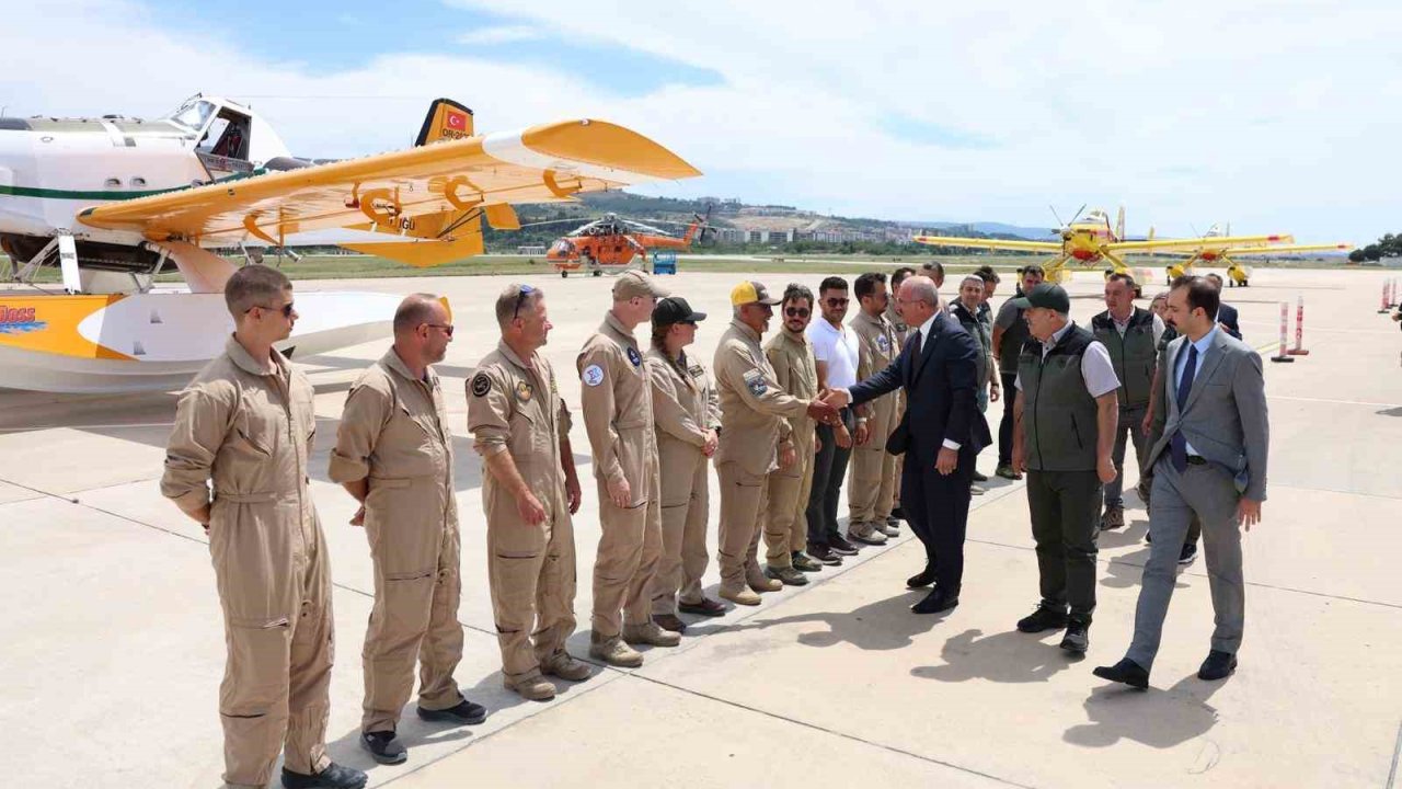 Vali Toraman’dan yangın söndürme uçakları ve helikopterleri 