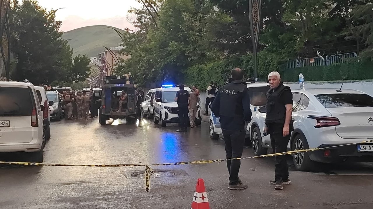 Muş’ta kardeşini ve polisi yaralayan şüpheli operasyonla etkisiz hale getirildi