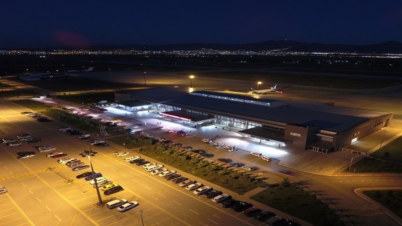 Mayıs ayında Erzurum Havalimanı’nda 100 bin 475 yolcuya hizm