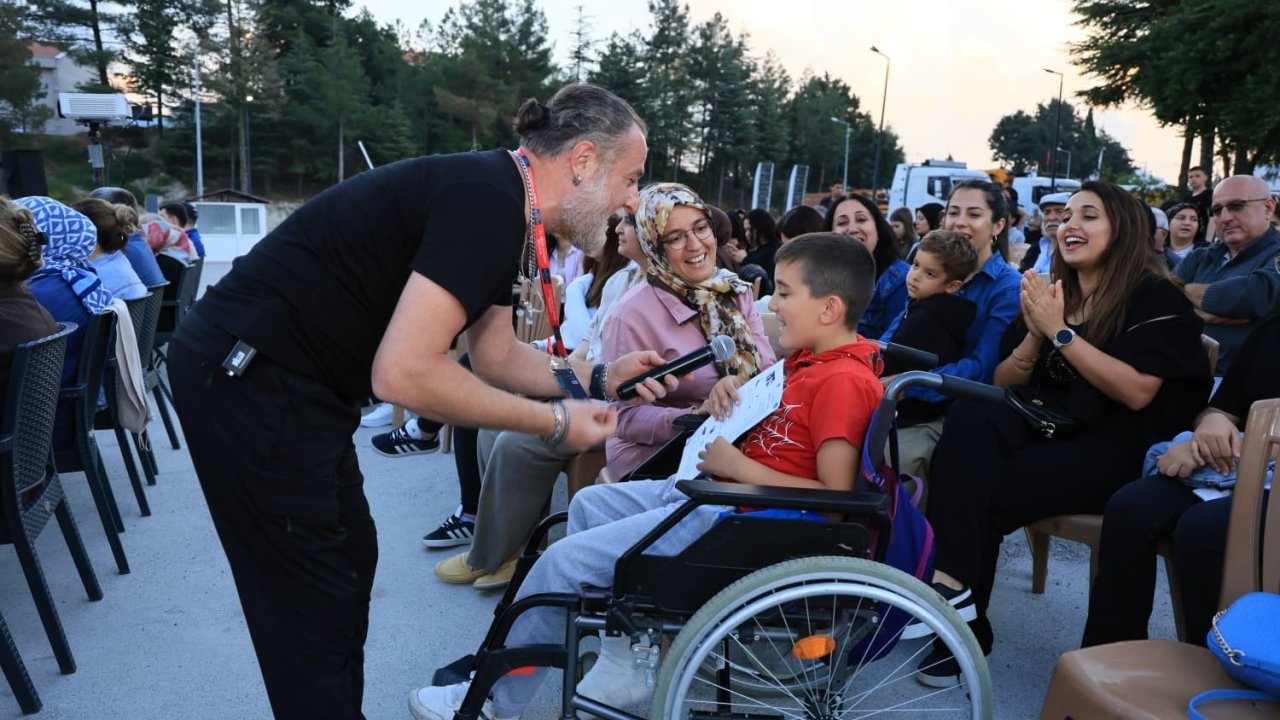 Çameli, Gezen Ozanları ağırladı