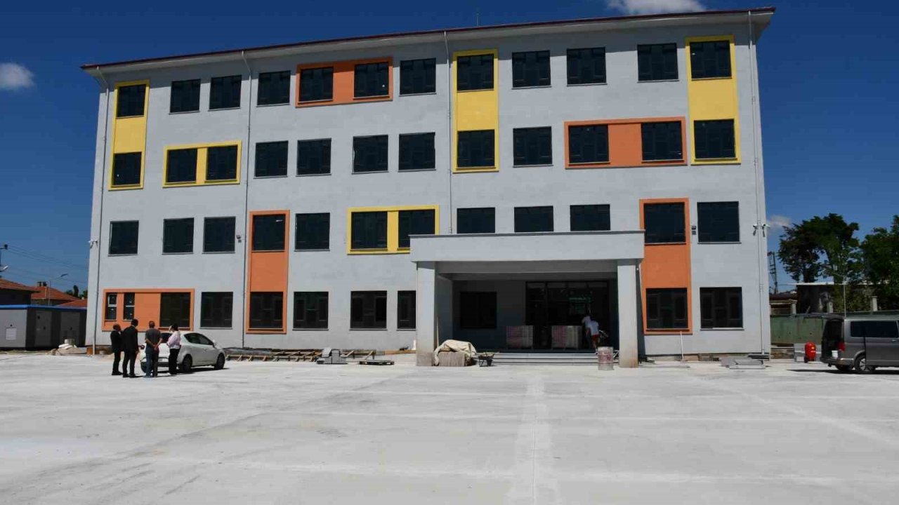 Yeniçiftlik’e eğitim yatırımı