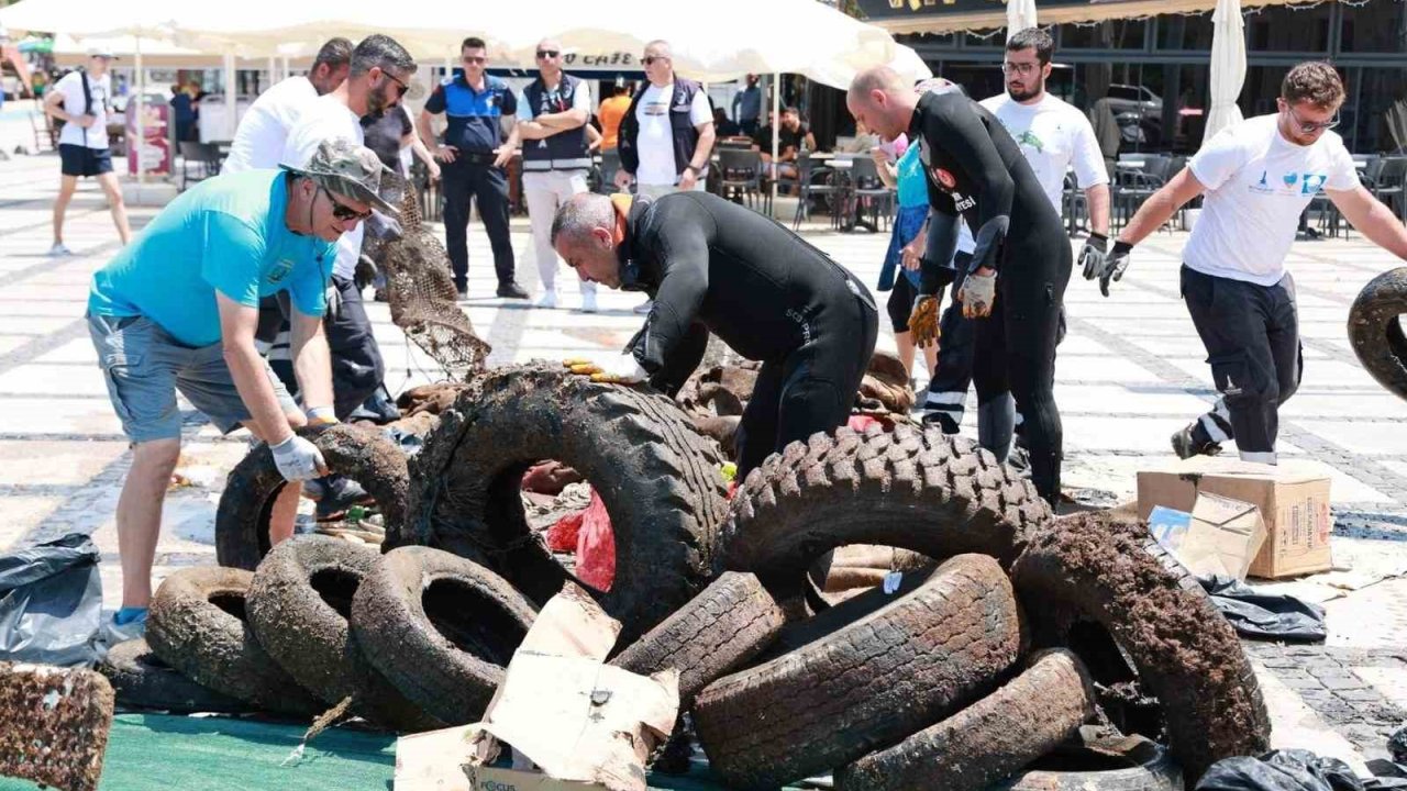 Yeni Foça’da denizden çıkanlar şaşırttı