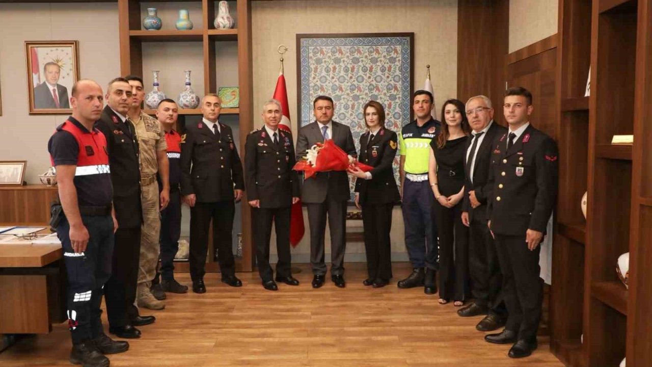 Vali Işın: "Jandarma devletimizin gücünü ve şefkatini temsil ediyor"