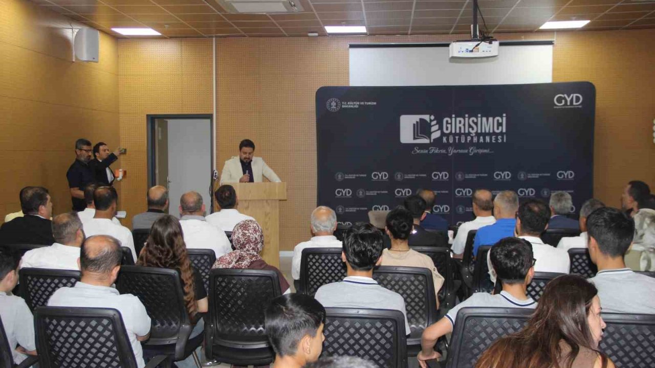 Cizre’de "Girişimci Kütüphanesi" programı düzenlendi