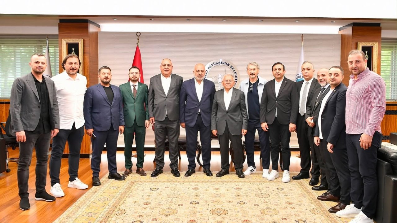 Kayserispor yönetiminden Başkan Büyükkılıç’a ziyaret