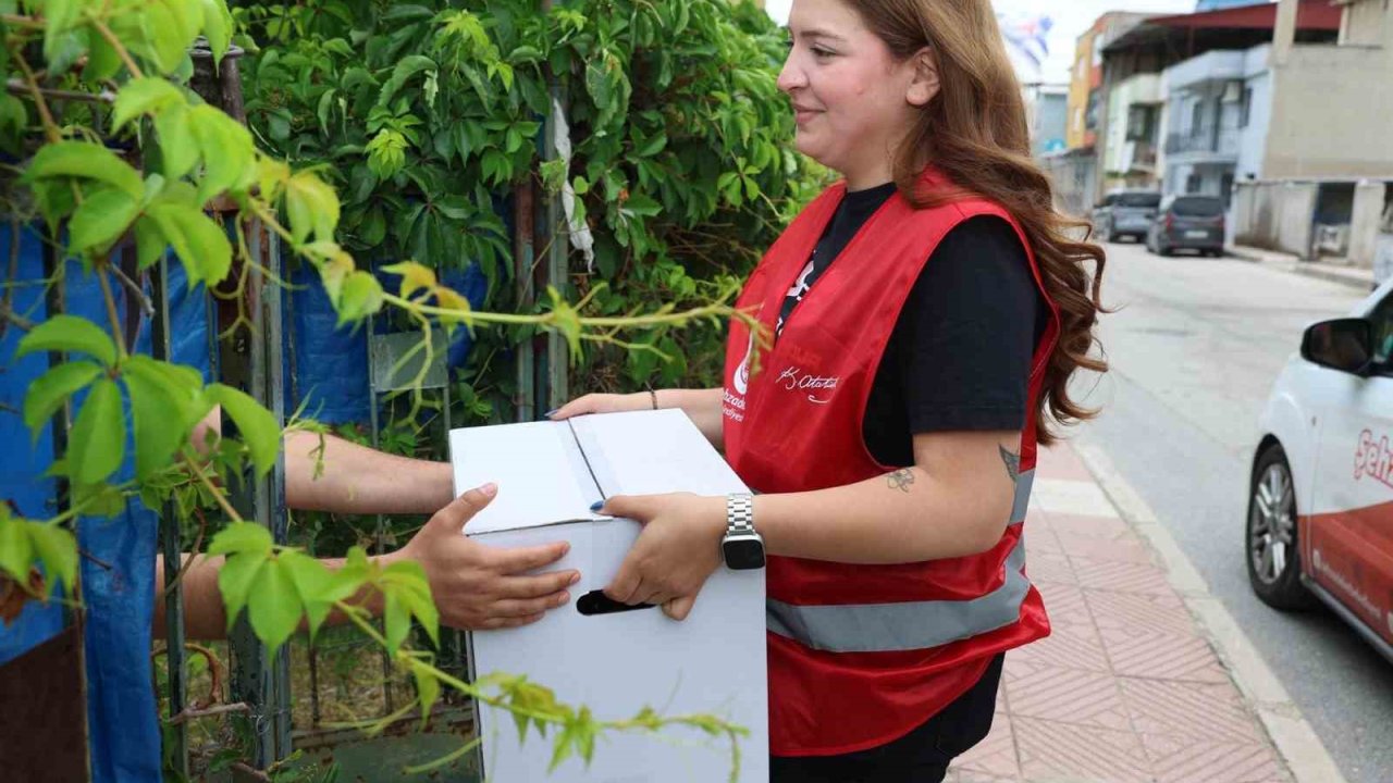 Şehzadeler Belediyesi’nden ihtiyaç sahiplerine gıda desteği