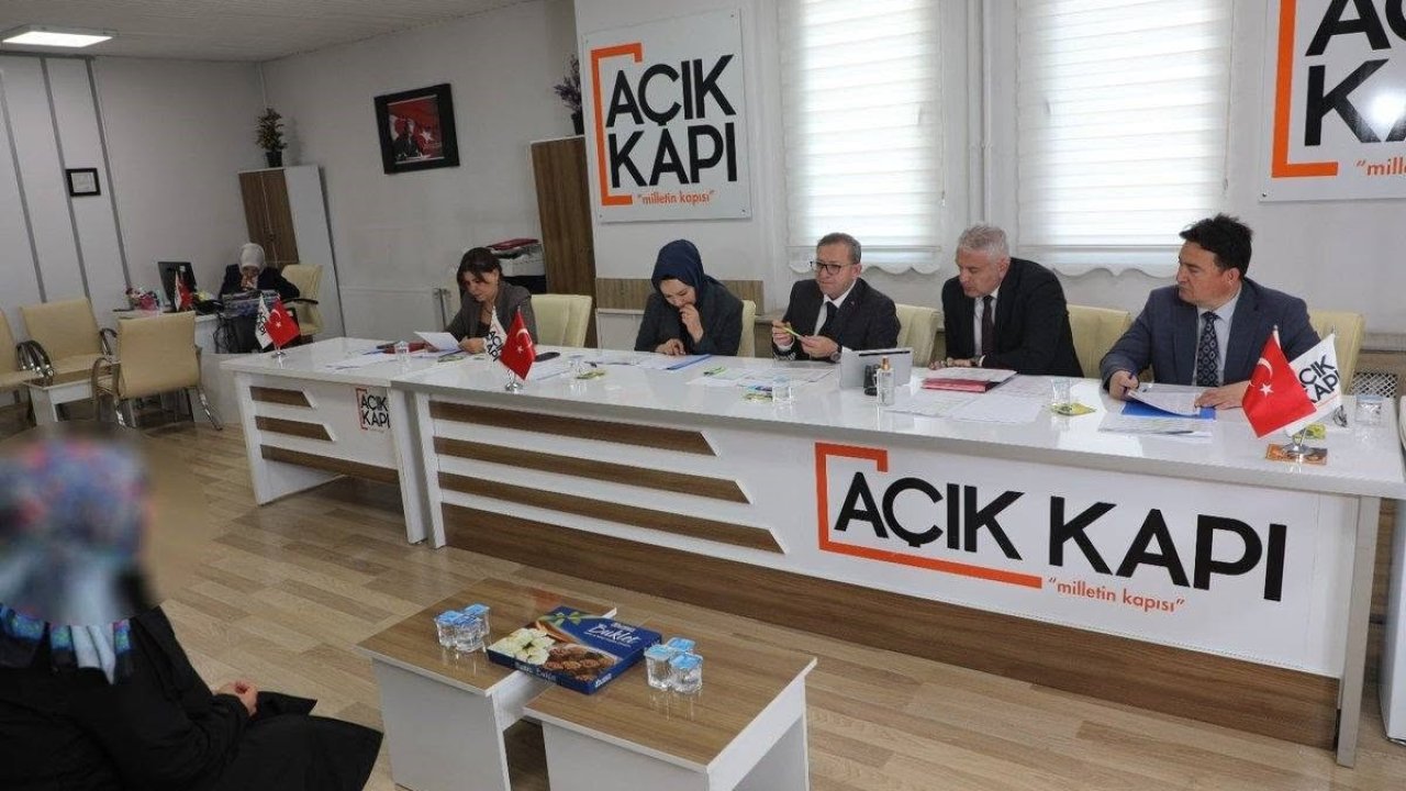 Vali Ziya Polat, Halk Günü’nde vatandaşların talep ve sorunlarını dinledi