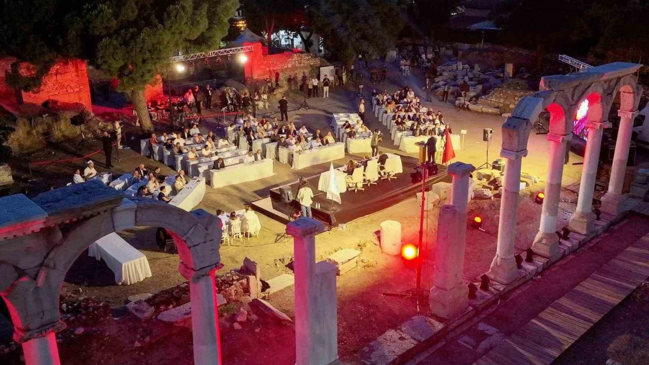 Thyateira Antik Kenti Manisa Büyükşehir Meclisi’ne ev sahipliği yaptı