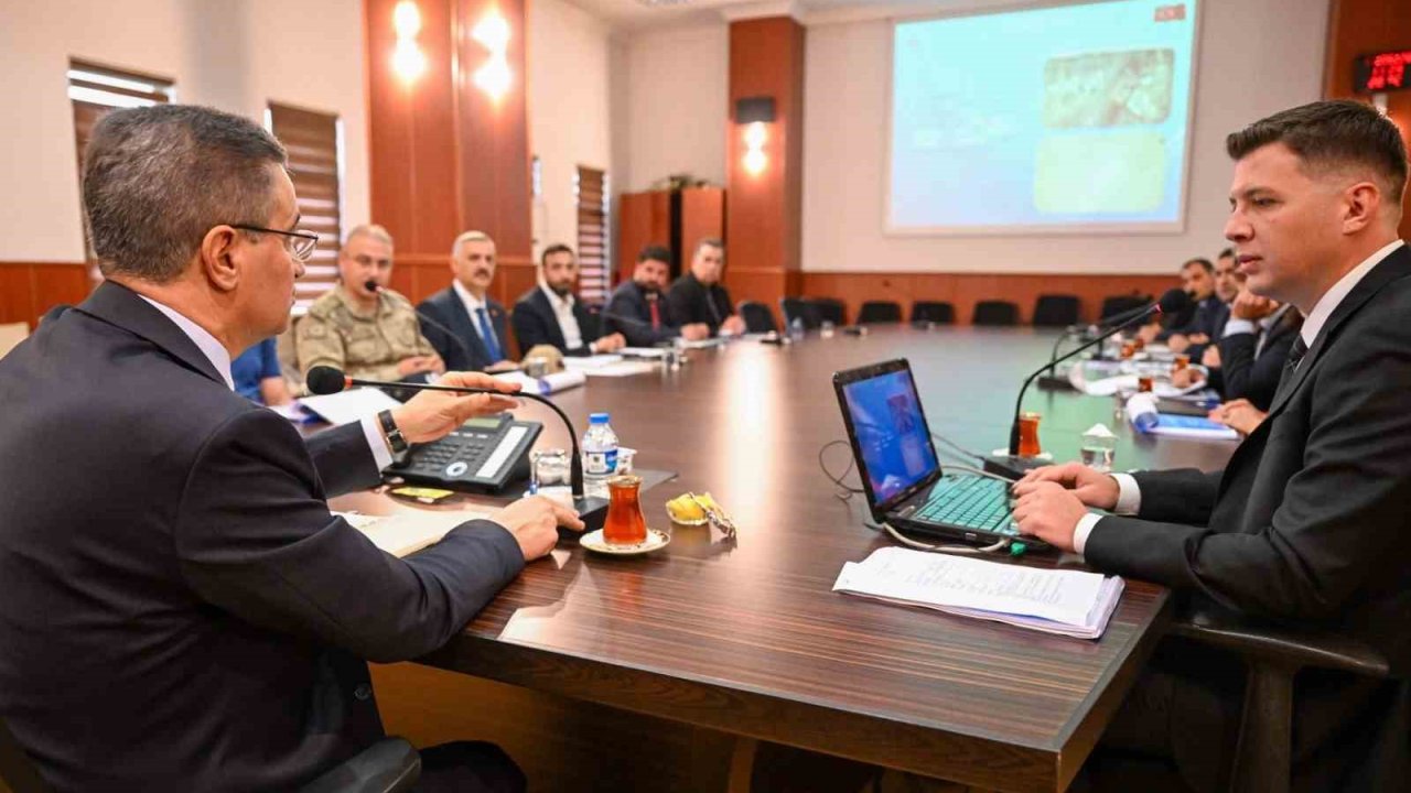 Vali Aydın Baruş Palandöken’de