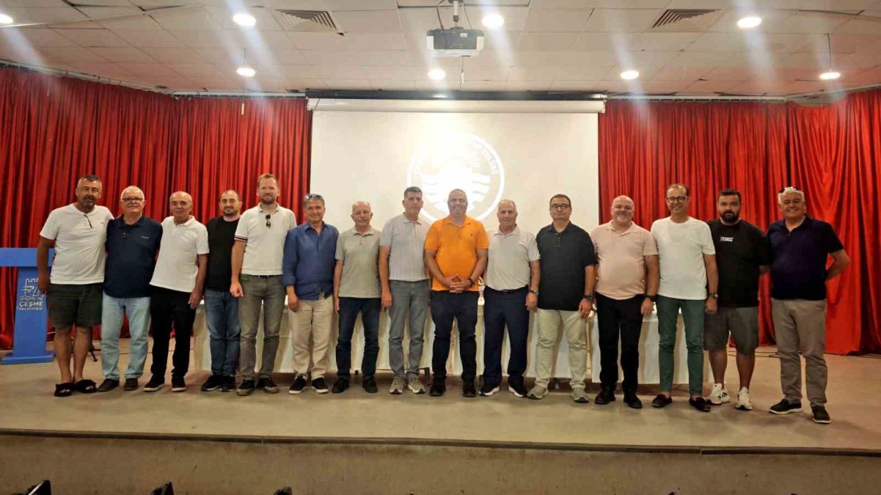 Çeşme Belediyespor’da Mehmet Sarısaç yeniden başkan seçildi