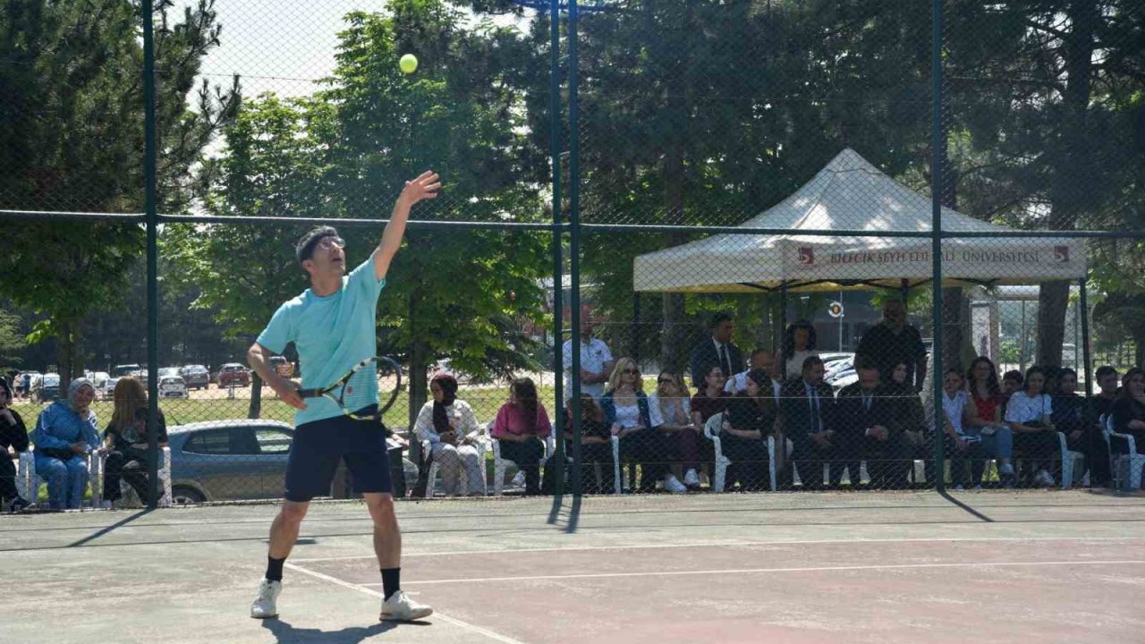 BŞEÜ’de ilk defa tenis turnuvası gerçekleştirildi