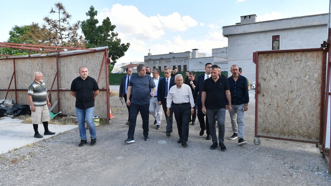 Başkan Büyükkılıç, Tarihi Kayseri Mahallesi’nde 3. etap çalı