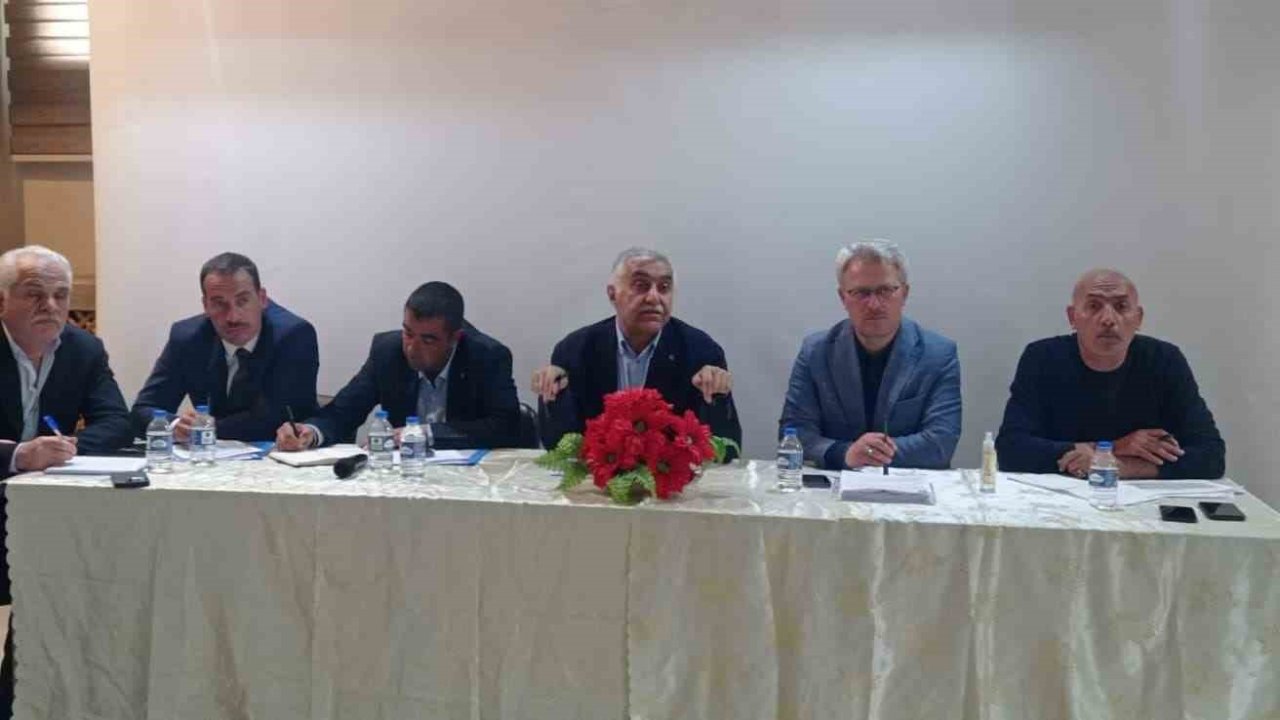 Genel Sekreter Aynalı, Tekman’da muhtarları dinledi