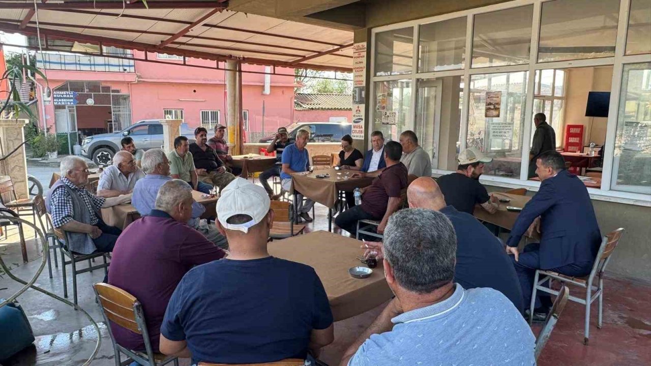 AK Parti İl Başkanı Subaşıoğlu, Sarayköy’de buğday hasadı yaptı