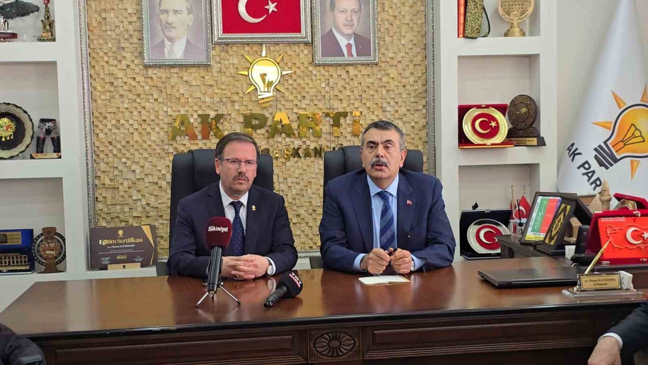 Bakan Tekin: "Derslik başına düşen öğrenci sayısı Türkiye genelinde 20’li rakamlara düştü"