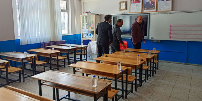 Kars İl Milli Eğitim Müdürü Nevzat Kaya LGS hazırlıklarını yerinde inceledi