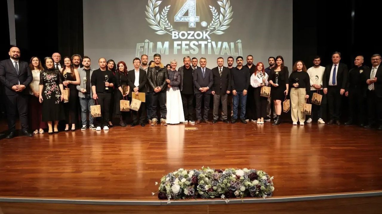 KBÜ öğrencileri Bozok Film Festivali’nden iki ödülle döndü