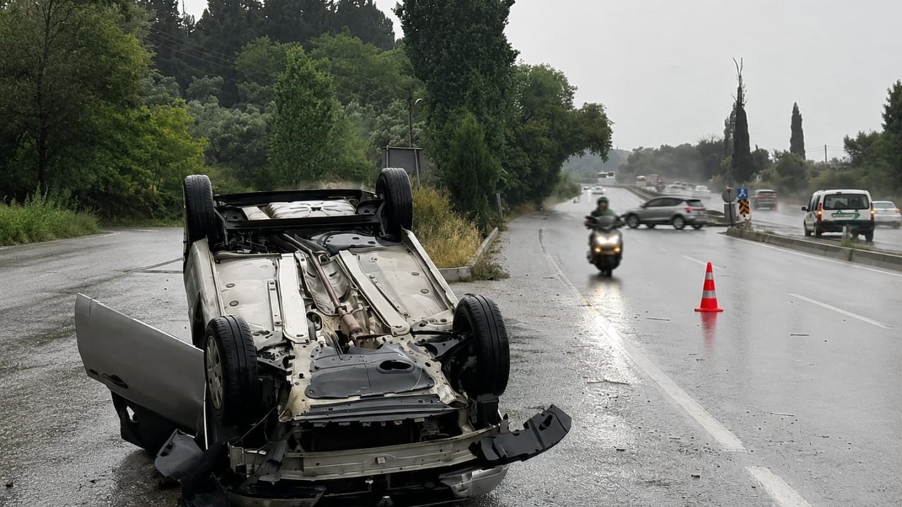 Söke Kuşadası yolu üzerinde otomobil takla attı