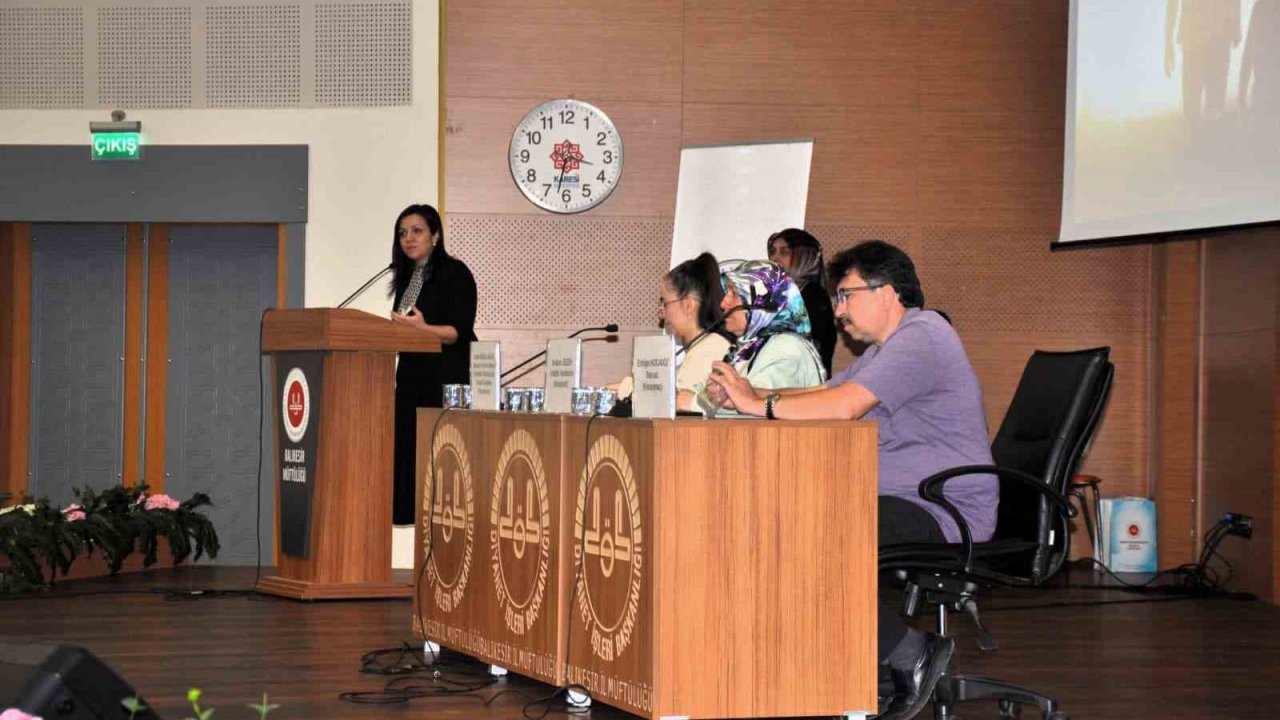 Balıkesir’de yetimlere yuva olma çağrısı yapıldı