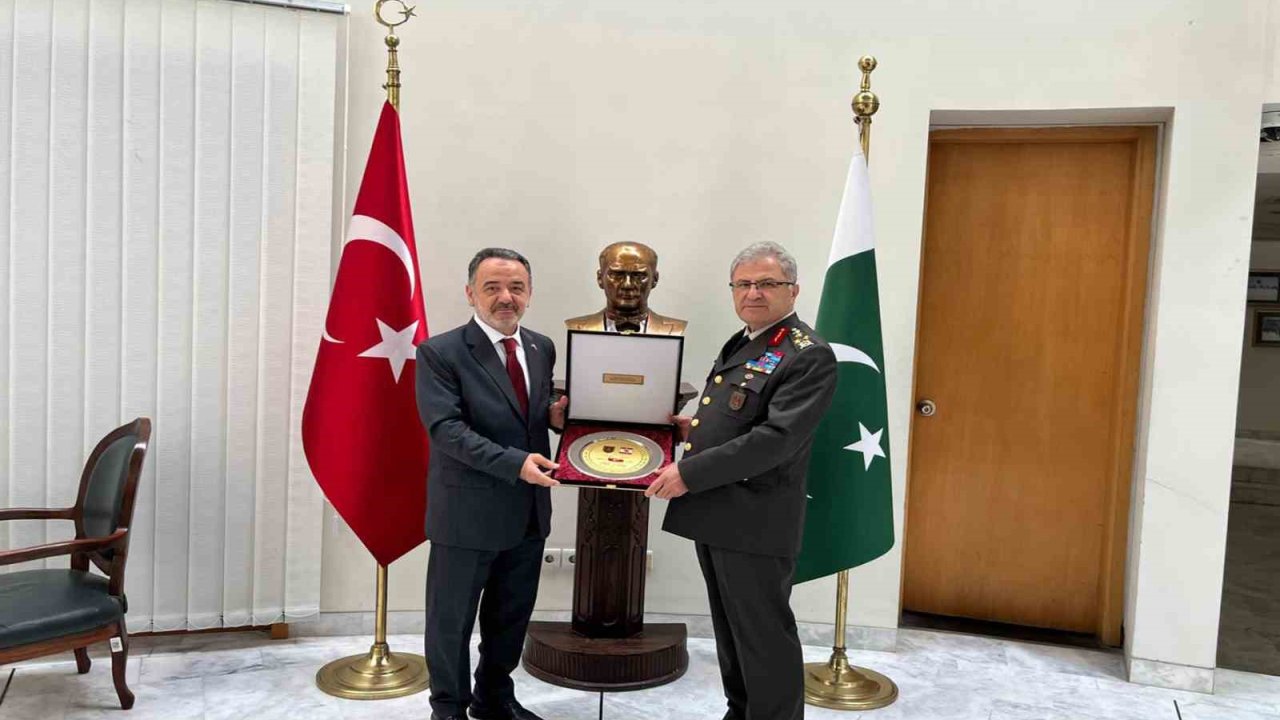 Kara Kuvvetleri Komutanı Orgeneral Tokel, Pakistan’da temaslarda bulundu