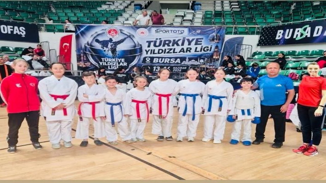 Karate Şampiyonasında Eskişehir rüzgarı
