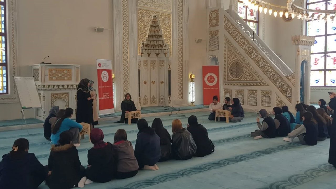 Bayburt’ta ÇEDES yıl sonu şenliği düzenlendi