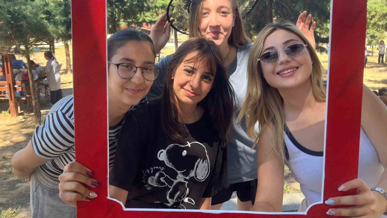 Şehzadeler’in gençleri LGS stresini Hamalın Kırı’nda attı