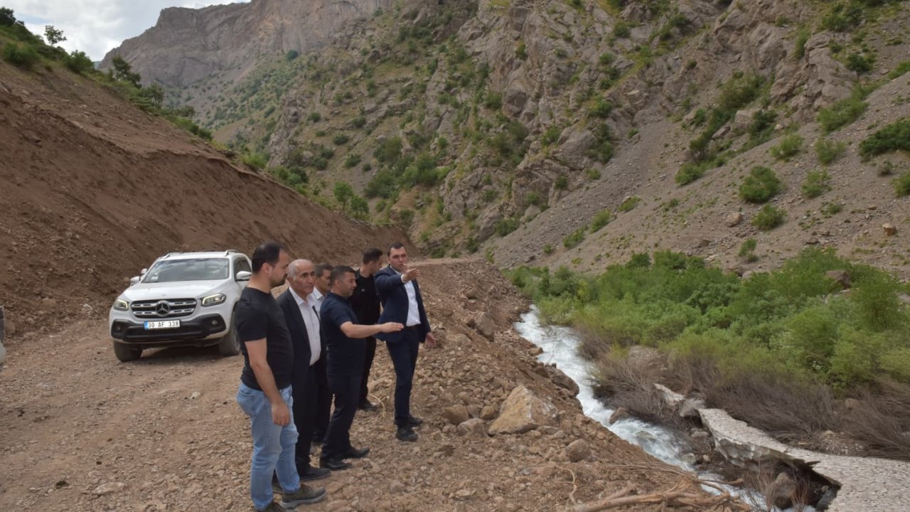 Cilo ve Sat Dağları Milli Parkı yolunda asfalt hazırlığı