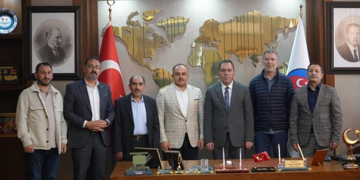Kars Belediye Başkanı Ötüken Senger, Türk Diyanet Vakıf-Sen Heyetini Ağırladı