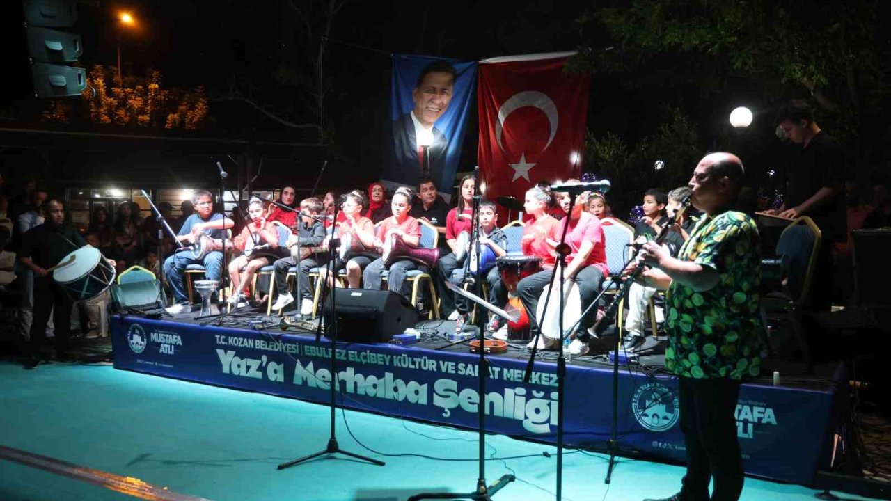 Kozanlı gençlerin sanat gösterisi izleyicilerden tam not aldı