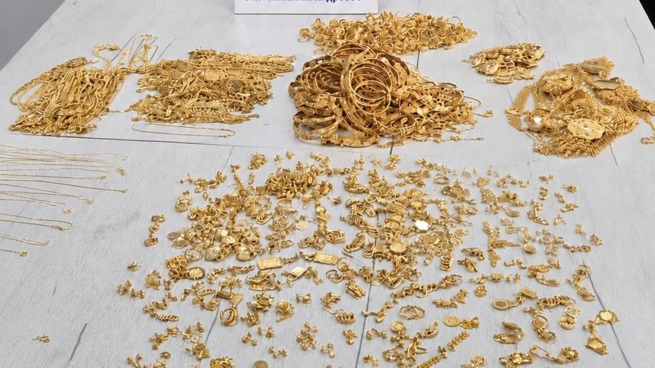 Sınır Kapısı’nda 5 kilo altın ele geçirildi