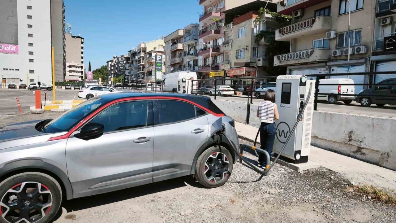 Efeler Belediyesi’nin elektrikli araç şarj istasyonları hizmette