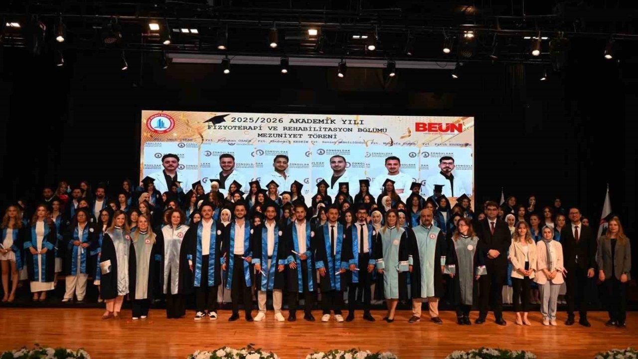 BEUN’da geleceğin hemşireleri, fizyoterapistleri ve sosyal hizmet uzmanları mezun oldu