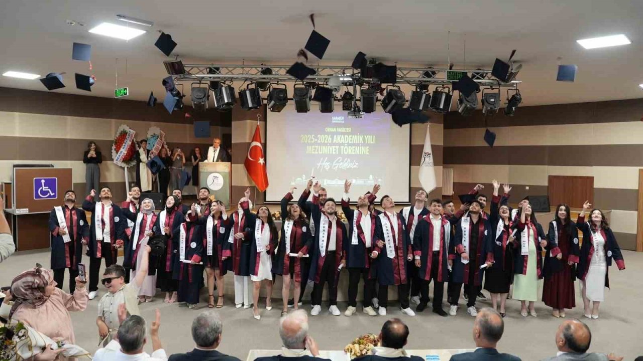 KBÜ’de mezuniyet coşkusu sürüyor: Orman mühendisleri, sosyal bilimciler ve diş hekimleri diplomalarını aldı