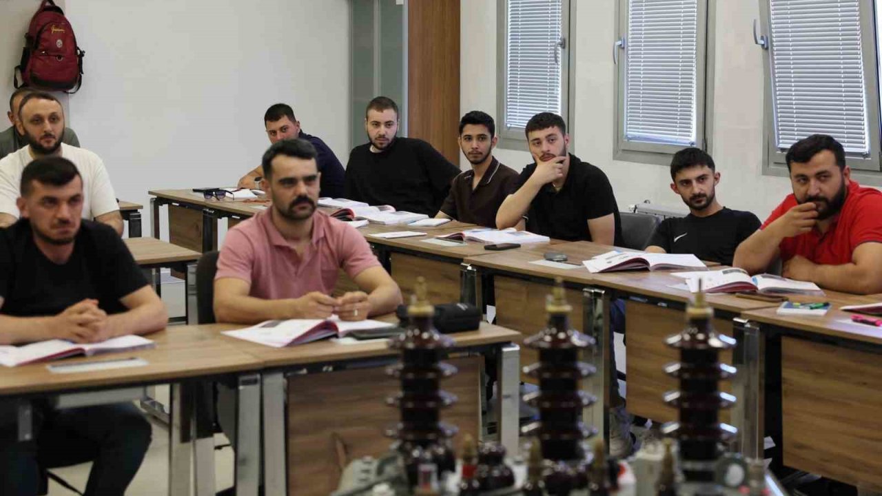 Türkiye’nin dört bir yanından gelen kursiyerler Erzincan’da eğitim alıyor