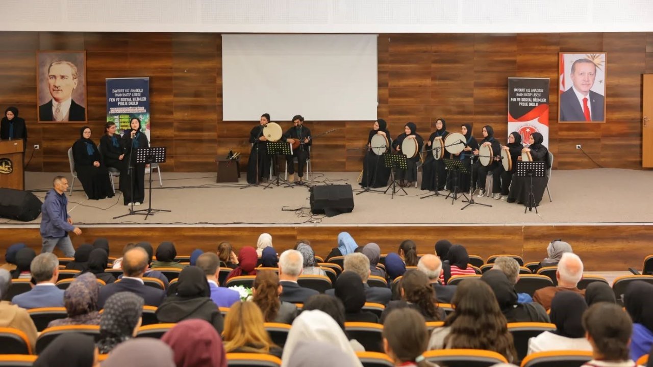 Bayburt’ta öğrencilerden tasavvuf musikisi konseri